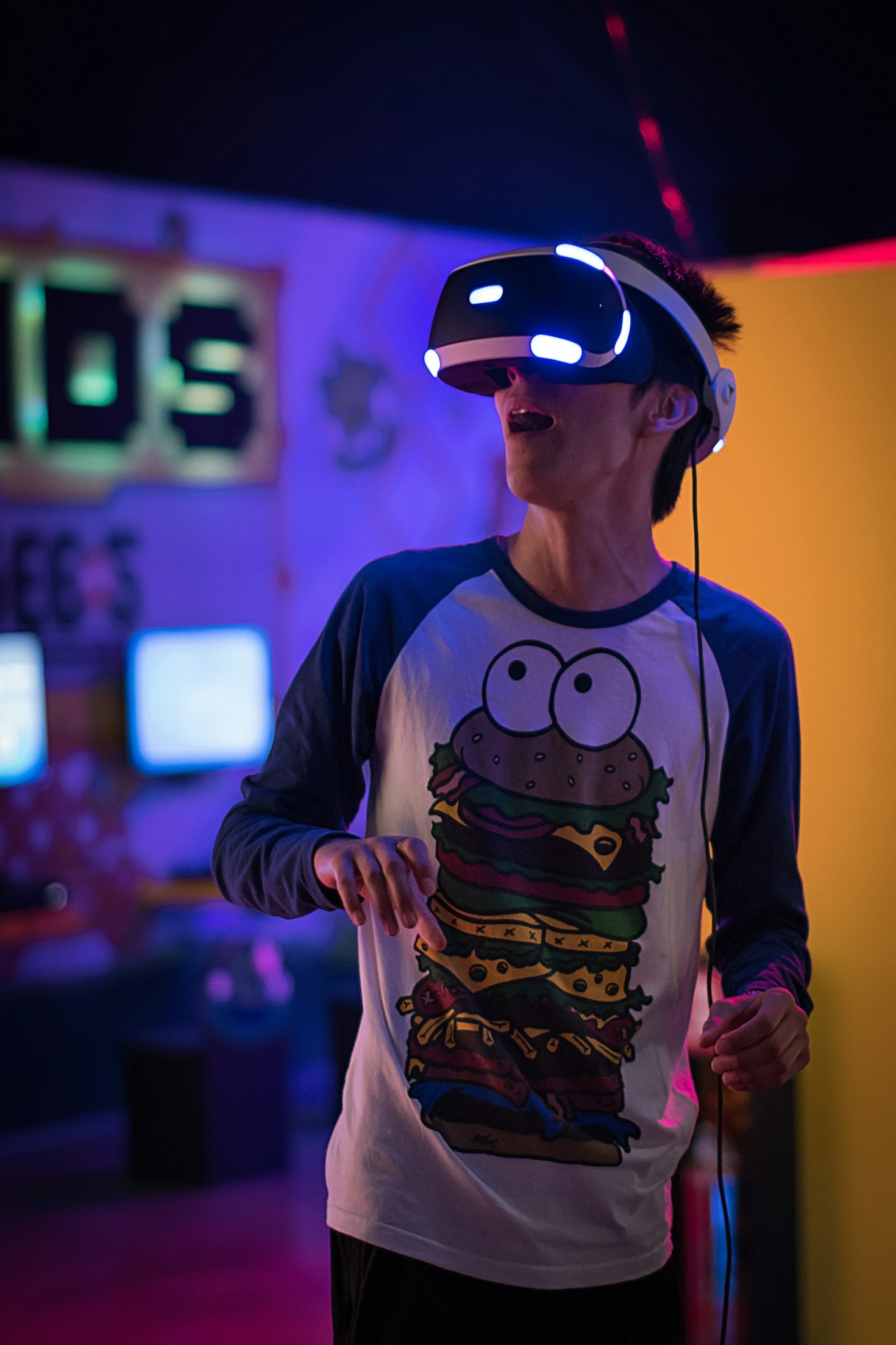 The Impact of Real-World Rewards on Gaming Engagement